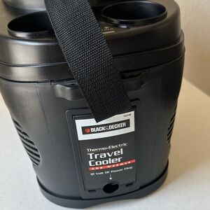 Black & Decker Black Thermo-Electric Cooler and Warmer  New No Box